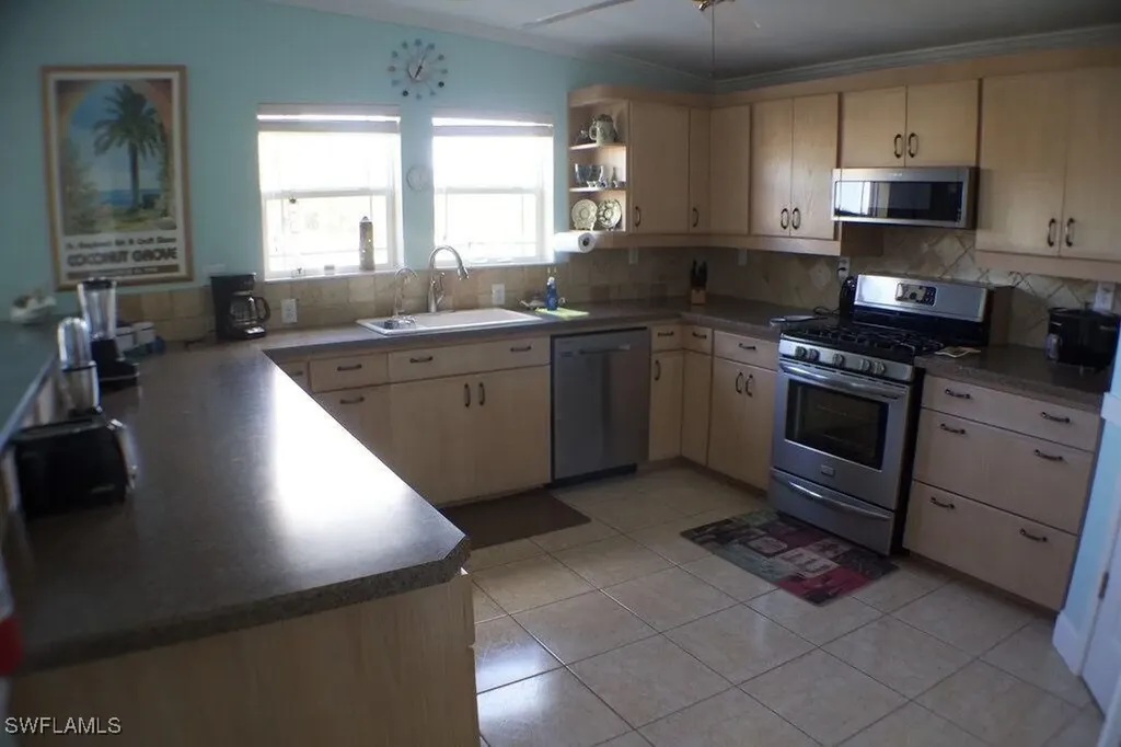 3140 Binnacle Lane St. James City FL 33956