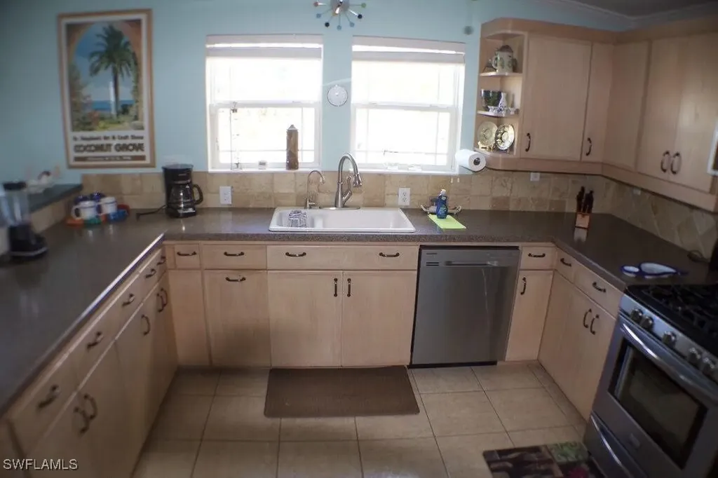 3140 Binnacle Lane St. James City FL 33956