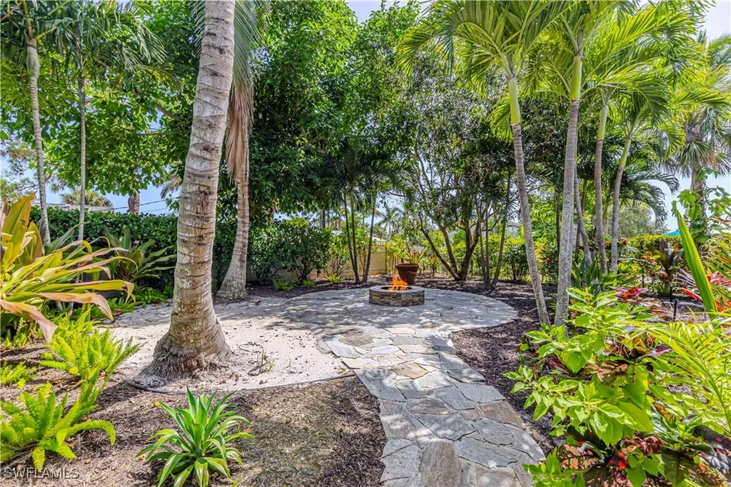 4429 Tarpon Avenue Bonita Springs FL 34134