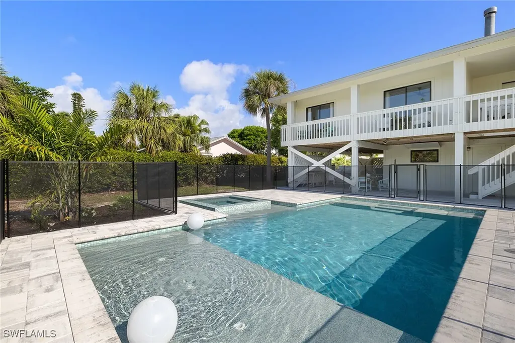 1448 Albatross Road Sanibel FL 33957