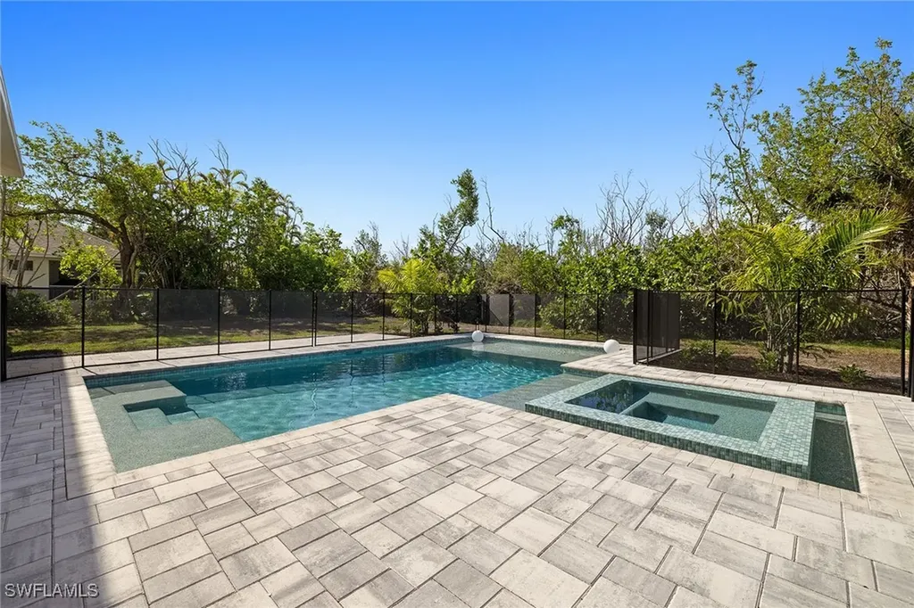 1448 Albatross Road Sanibel FL 33957