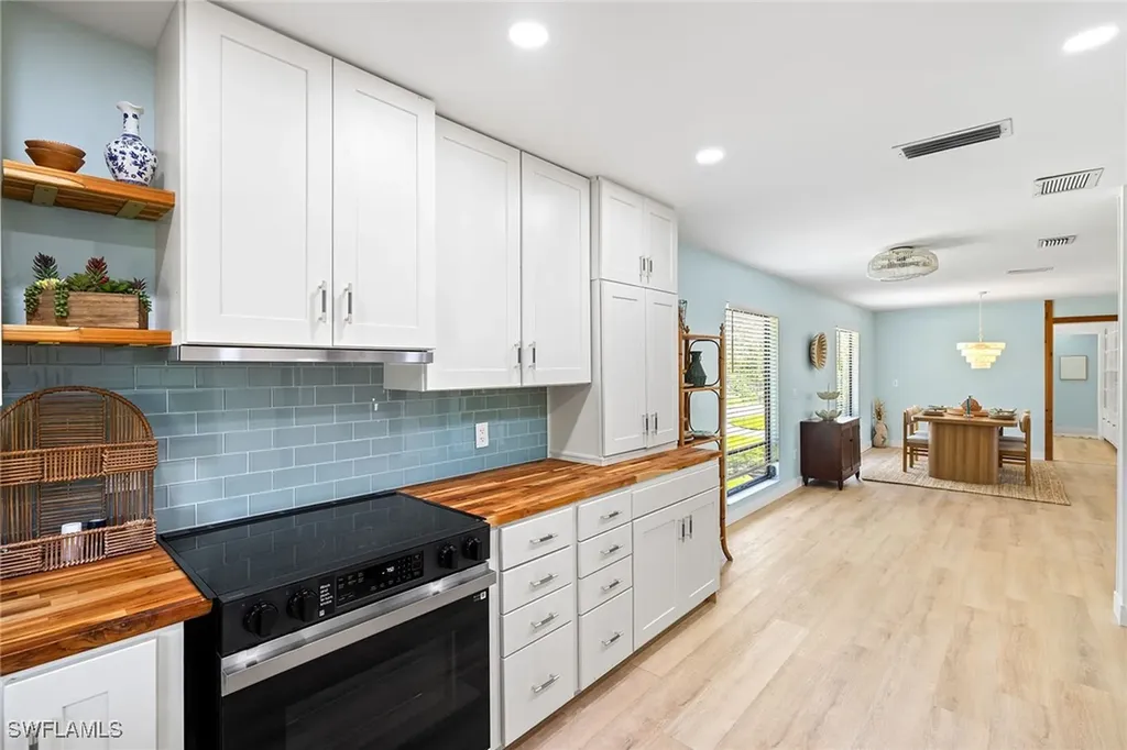 1448 Albatross Road Sanibel FL 33957