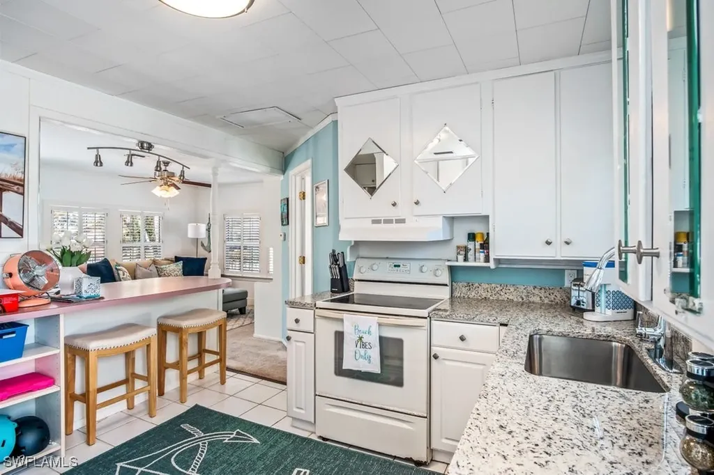 1012 Ridge Street Naples FL 34103