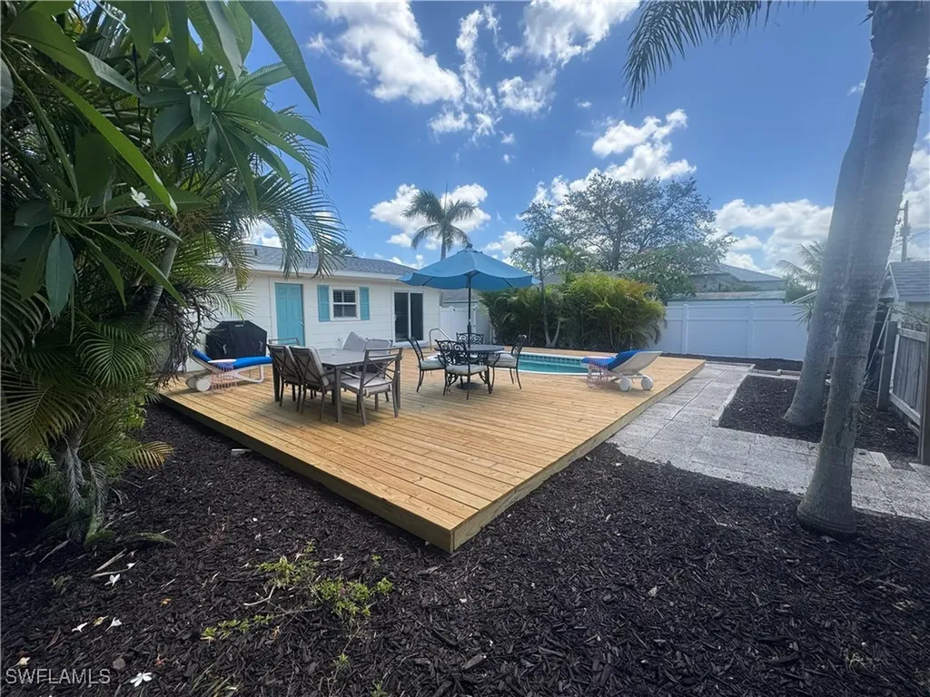 1012 Ridge Street Naples FL 34103
