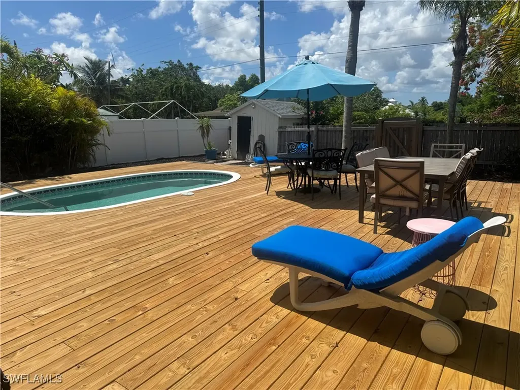 1012 Ridge Street Naples FL 34103