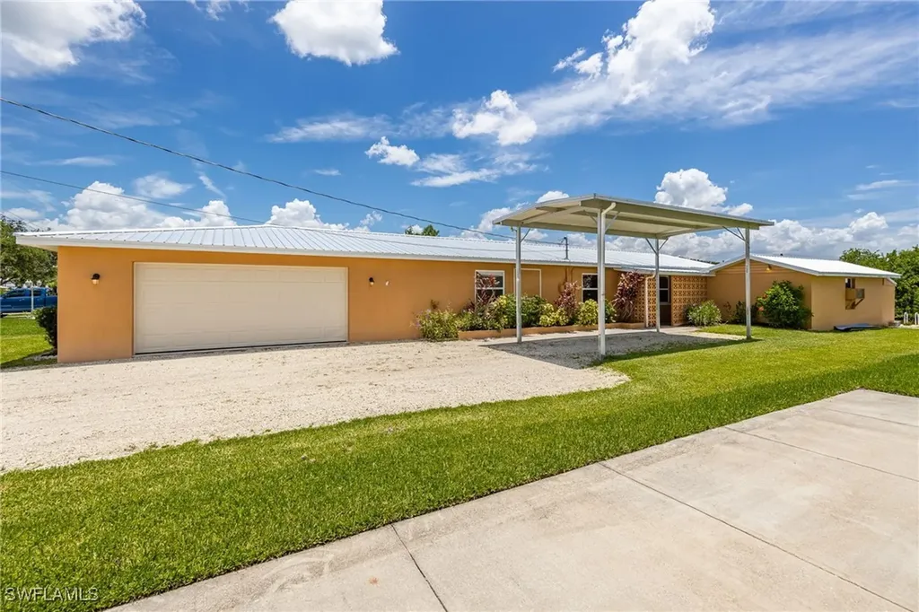 2115 Saint Croix Avenue Fort Myers FL 33905