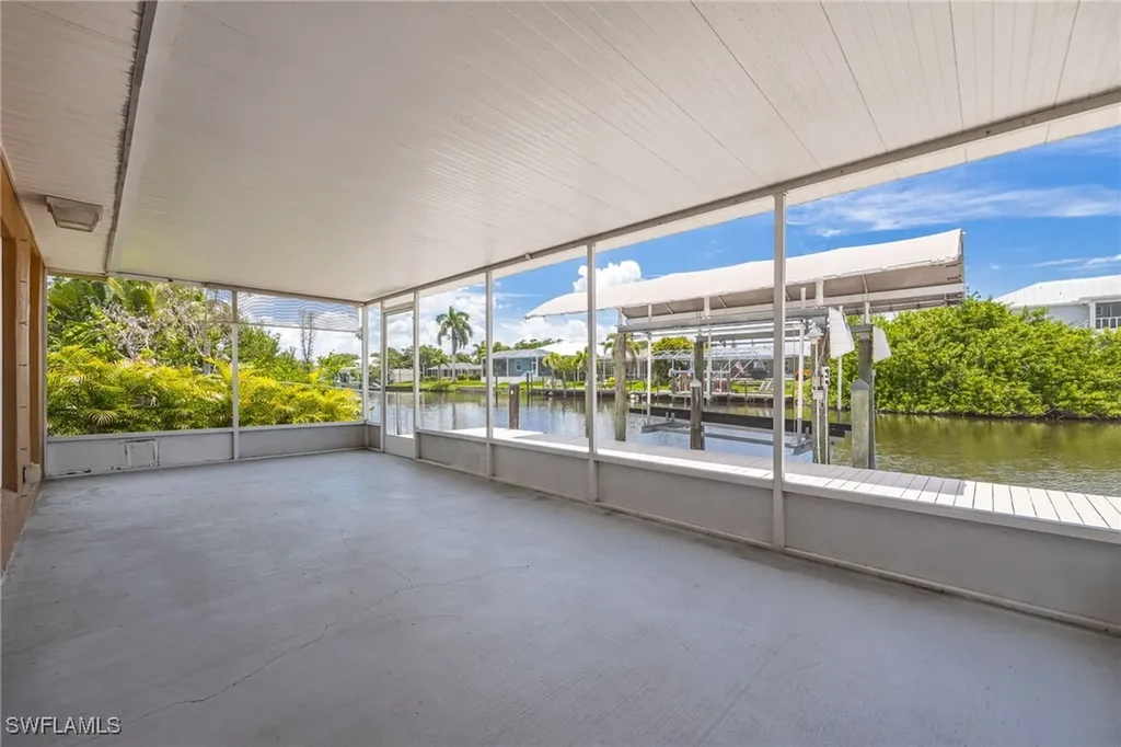 2115 Saint Croix Avenue Fort Myers FL 33905