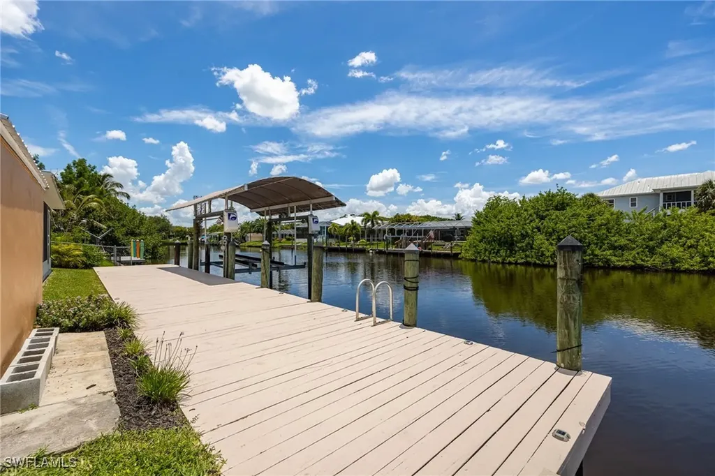 2115 Saint Croix Avenue Fort Myers FL 33905