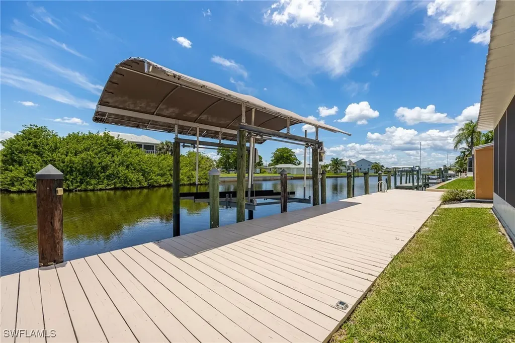2115 Saint Croix Avenue Fort Myers FL 33905