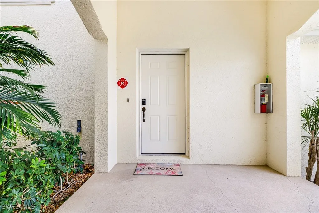 19081 Ridgepoint Drive Estero FL 33928