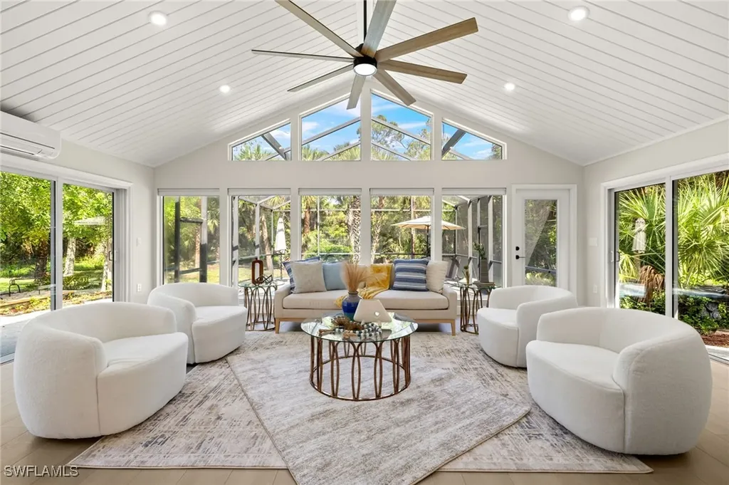 211 11th Street NW Naples FL 34120