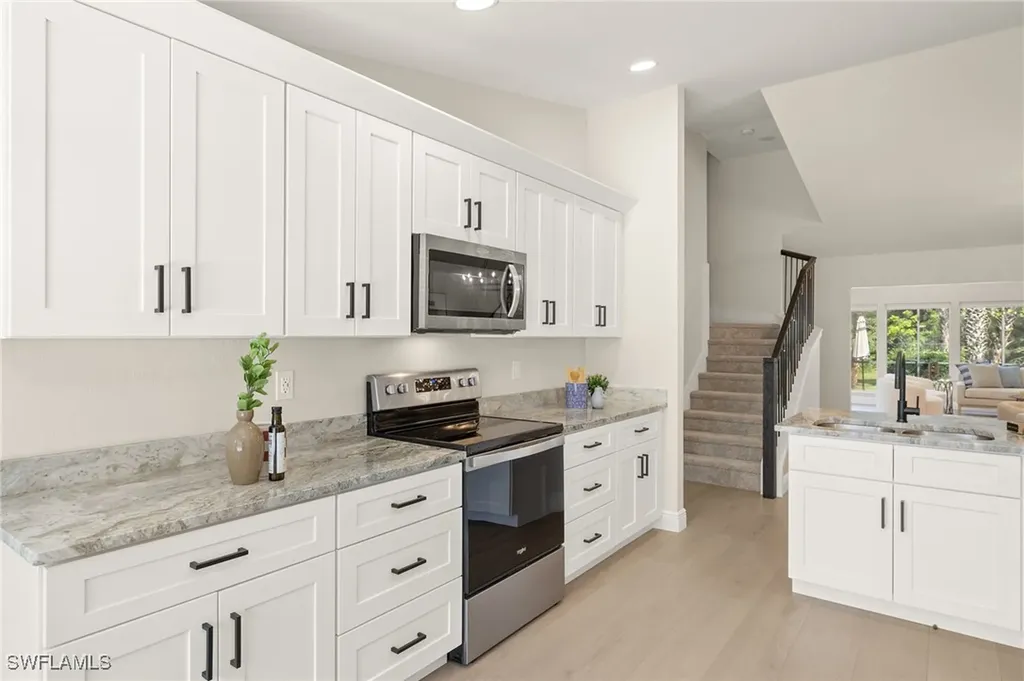 211 11th Street NW Naples FL 34120