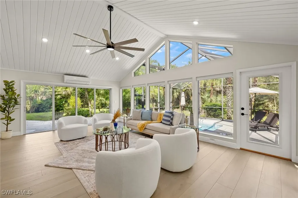211 11th Street NW Naples FL 34120