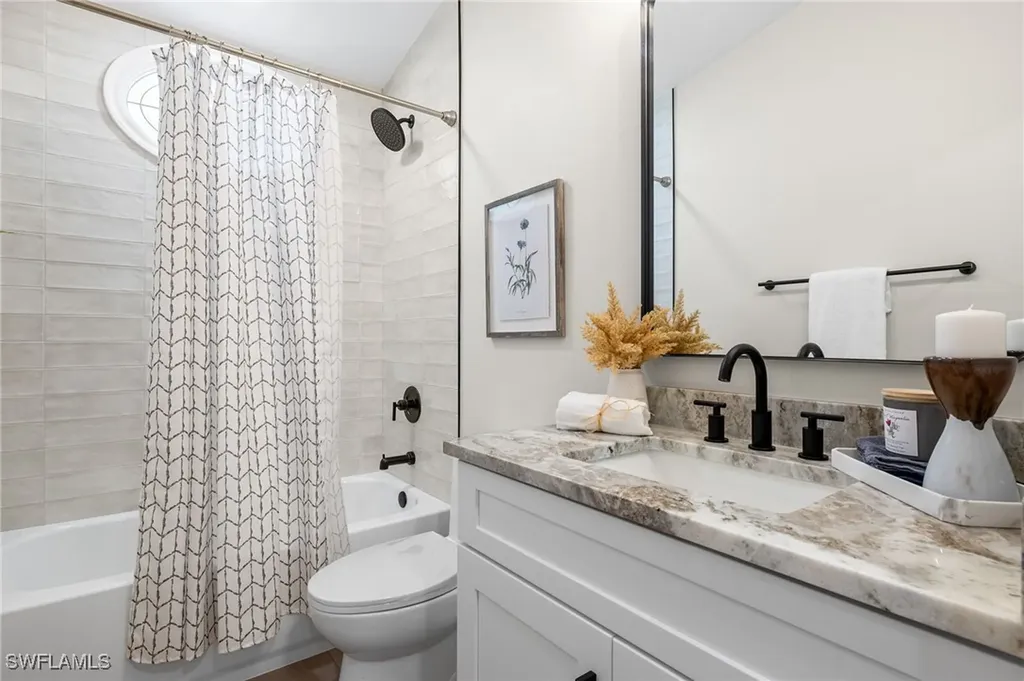211 11th Street NW Naples FL 34120