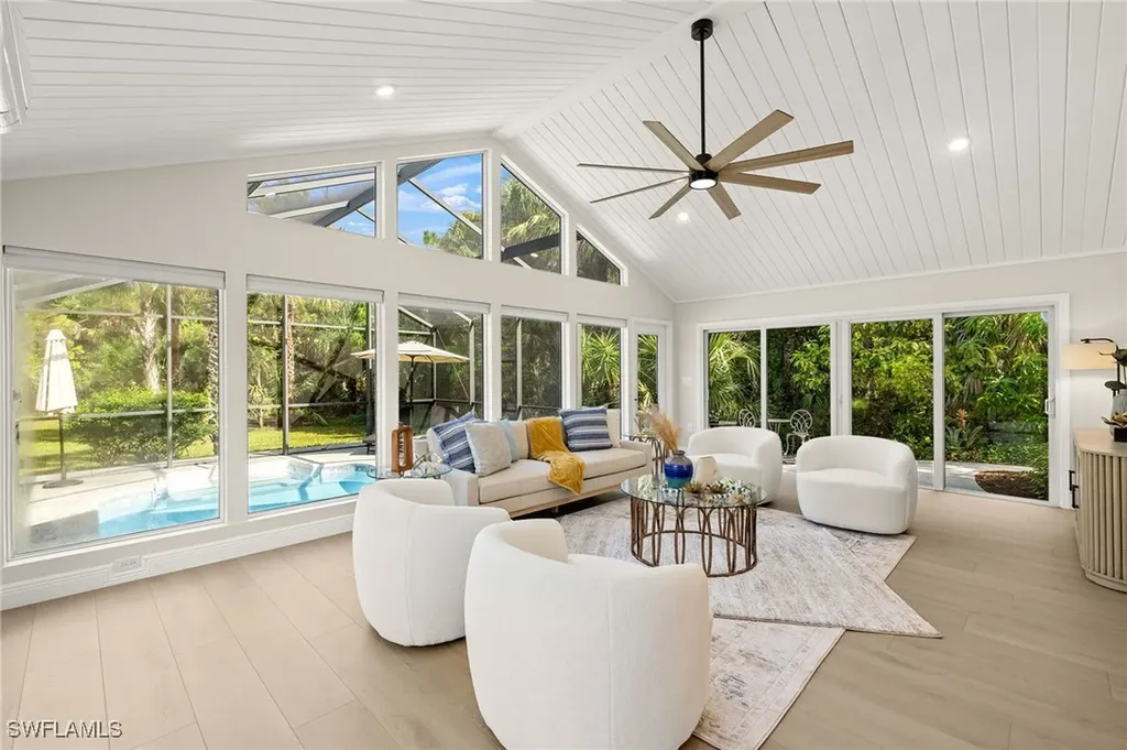 211 11th Street NW Naples FL 34120