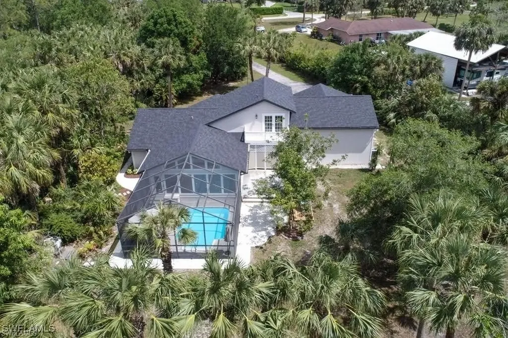 211 11th Street NW Naples FL 34120