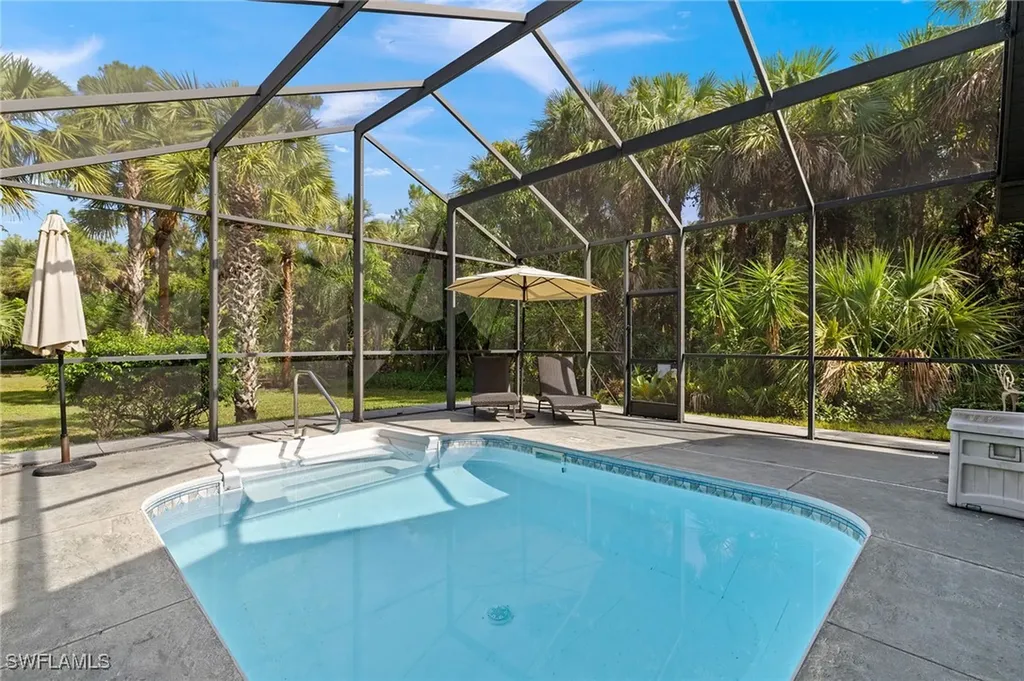 211 11th Street NW Naples FL 34120