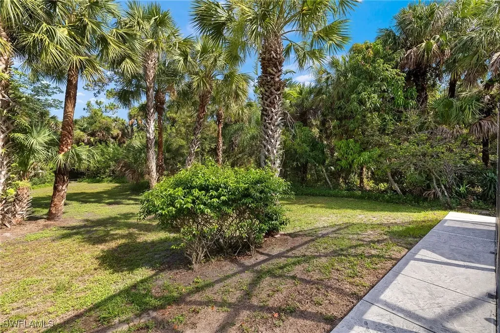 211 11th Street NW Naples FL 34120