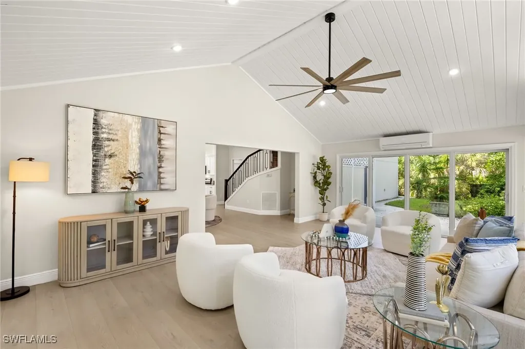 211 11th Street NW Naples FL 34120