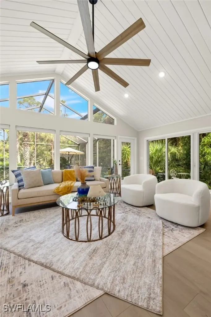 211 11th Street NW Naples FL 34120