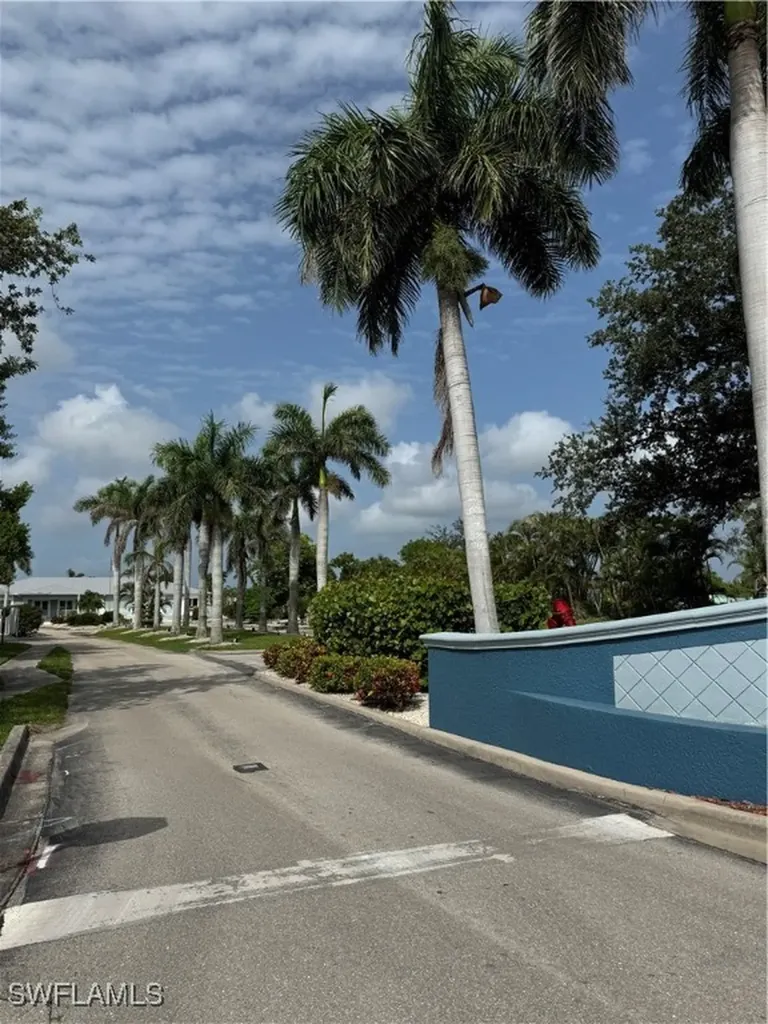 5769 Pink Panther Drive Fort Myers FL 33908