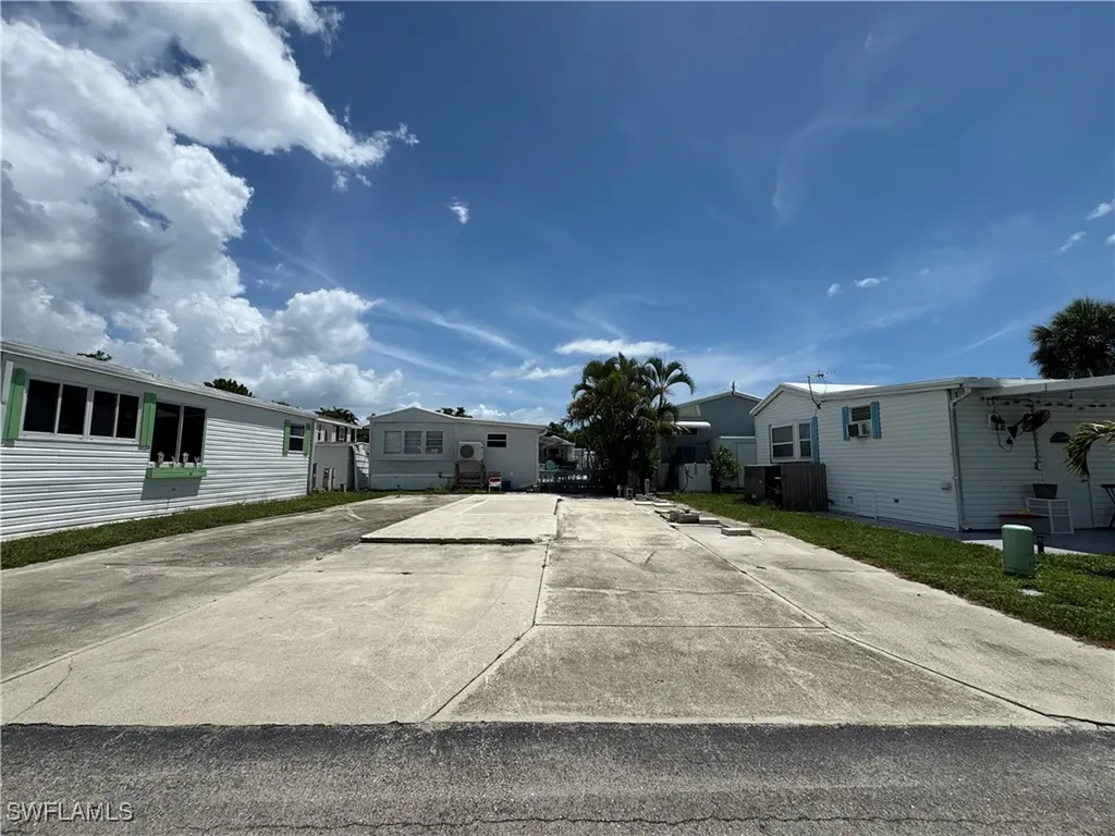 5769 Pink Panther Drive Fort Myers FL 33908