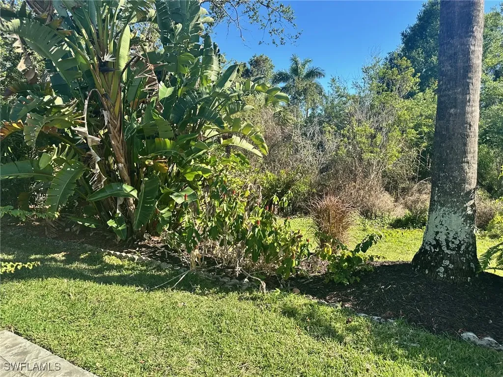 1650 Diamond Lake Circle Naples FL 34114