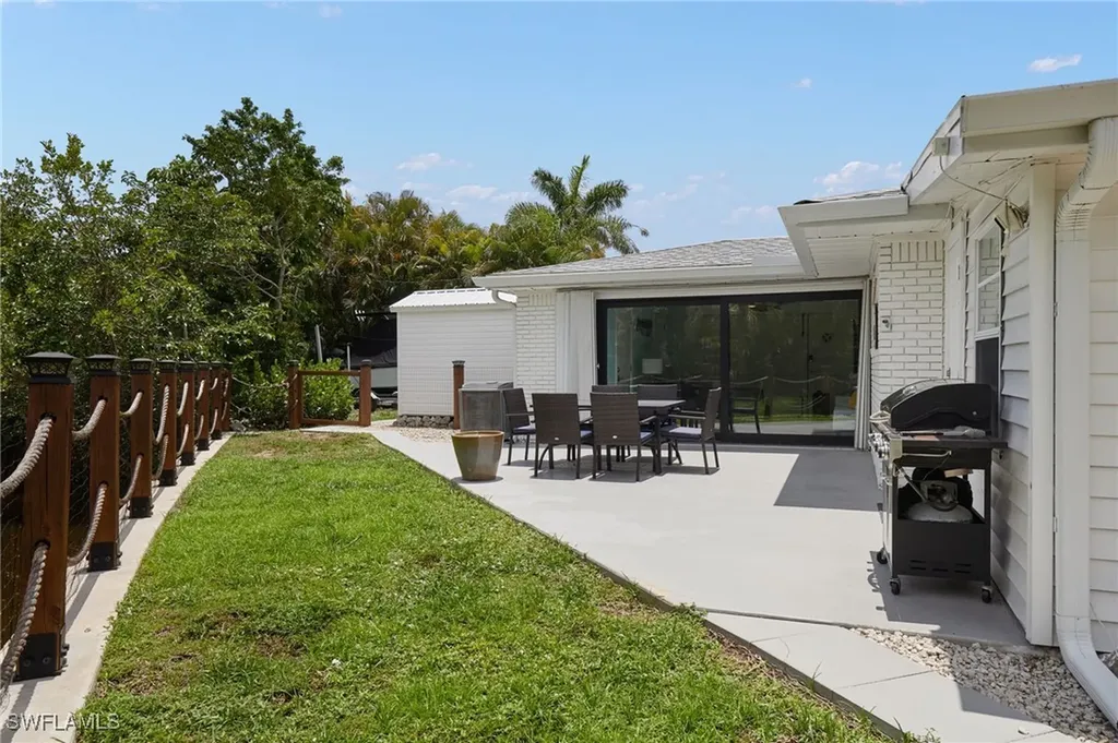 9899 Pennsylvania Avenue Bonita Springs FL 34135