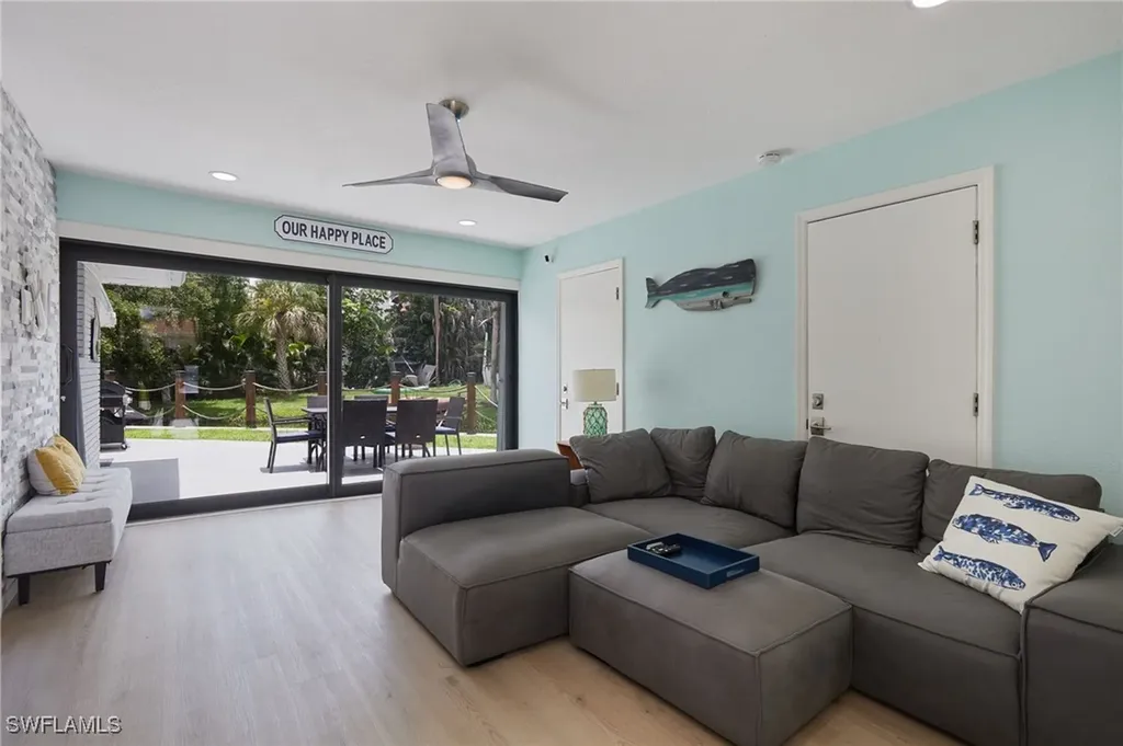 9899 Pennsylvania Avenue Bonita Springs FL 34135