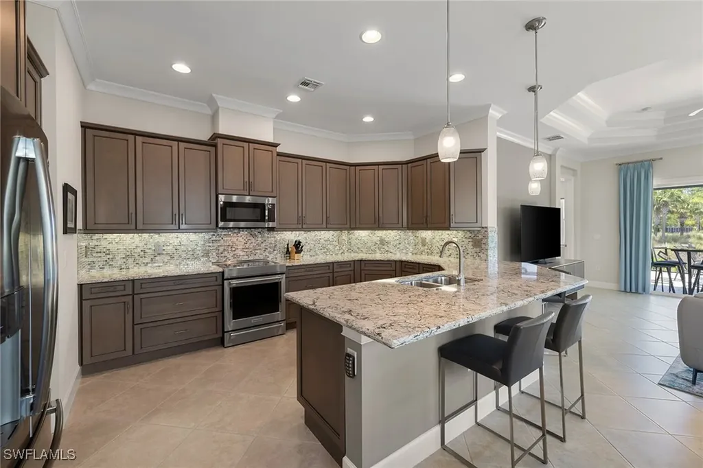 6912 Cay Court Naples FL 34113