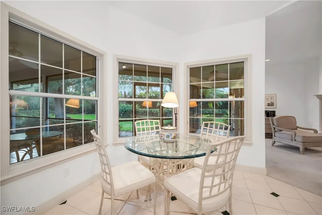 858 Wyndemere Way Naples FL 34105