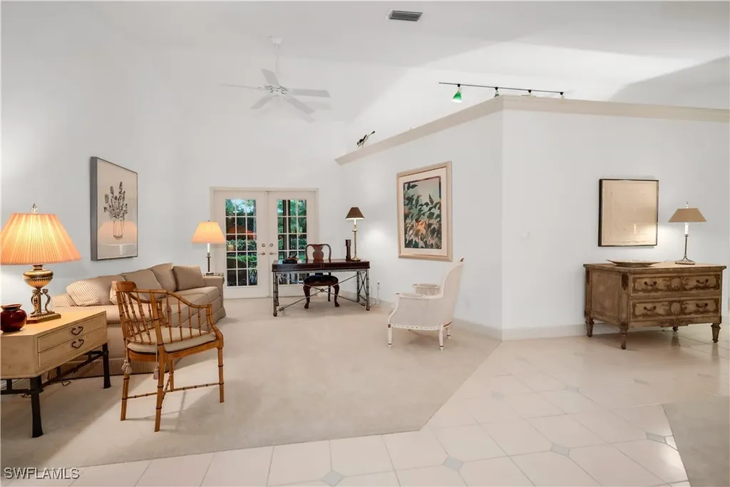 858 Wyndemere Way Naples FL 34105