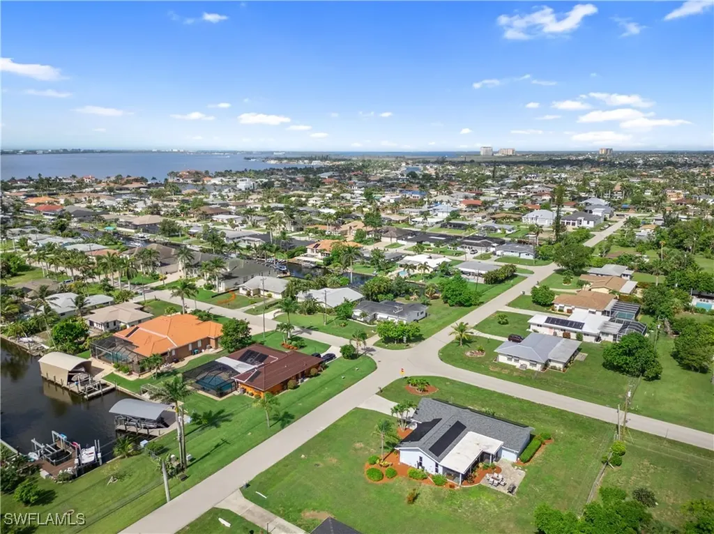 505 Monterey Avenue Cape Coral FL 33904