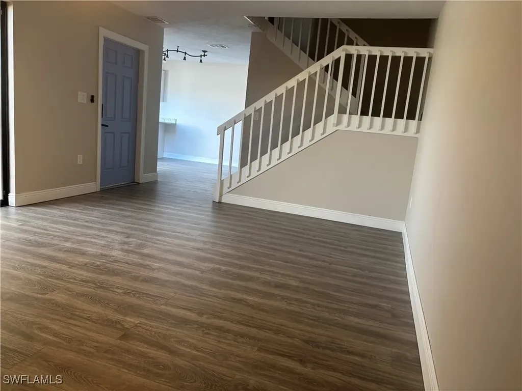 5245 Cedarbend Drive Fort Myers FL 33919