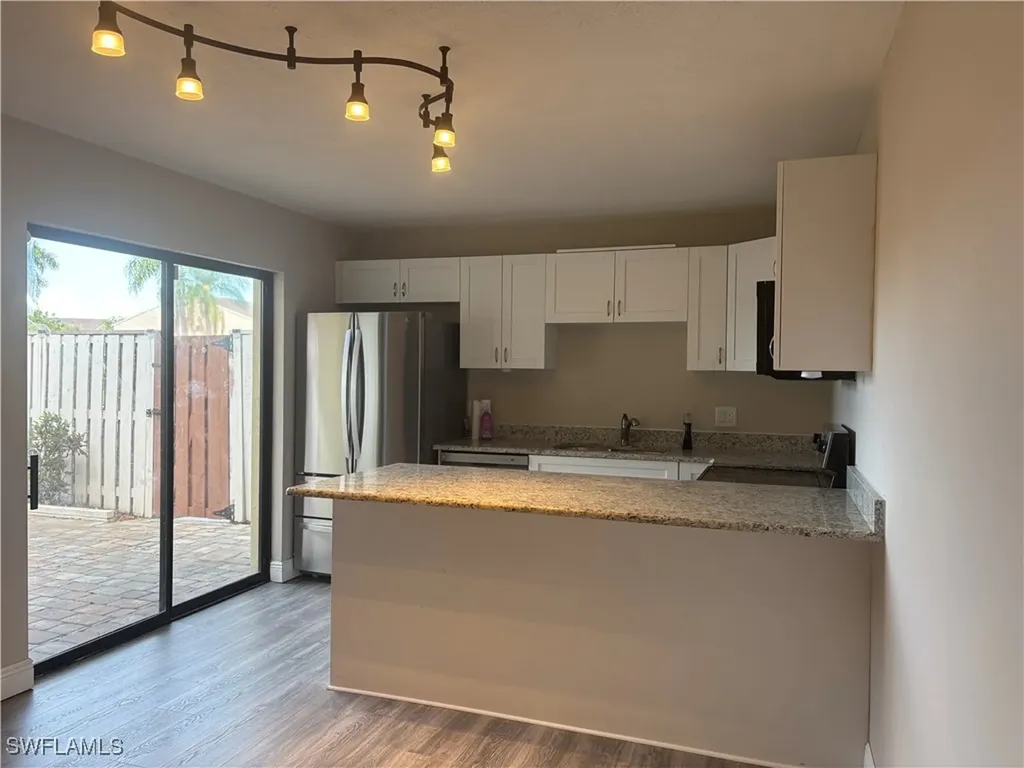 5245 Cedarbend Drive Fort Myers FL 33919