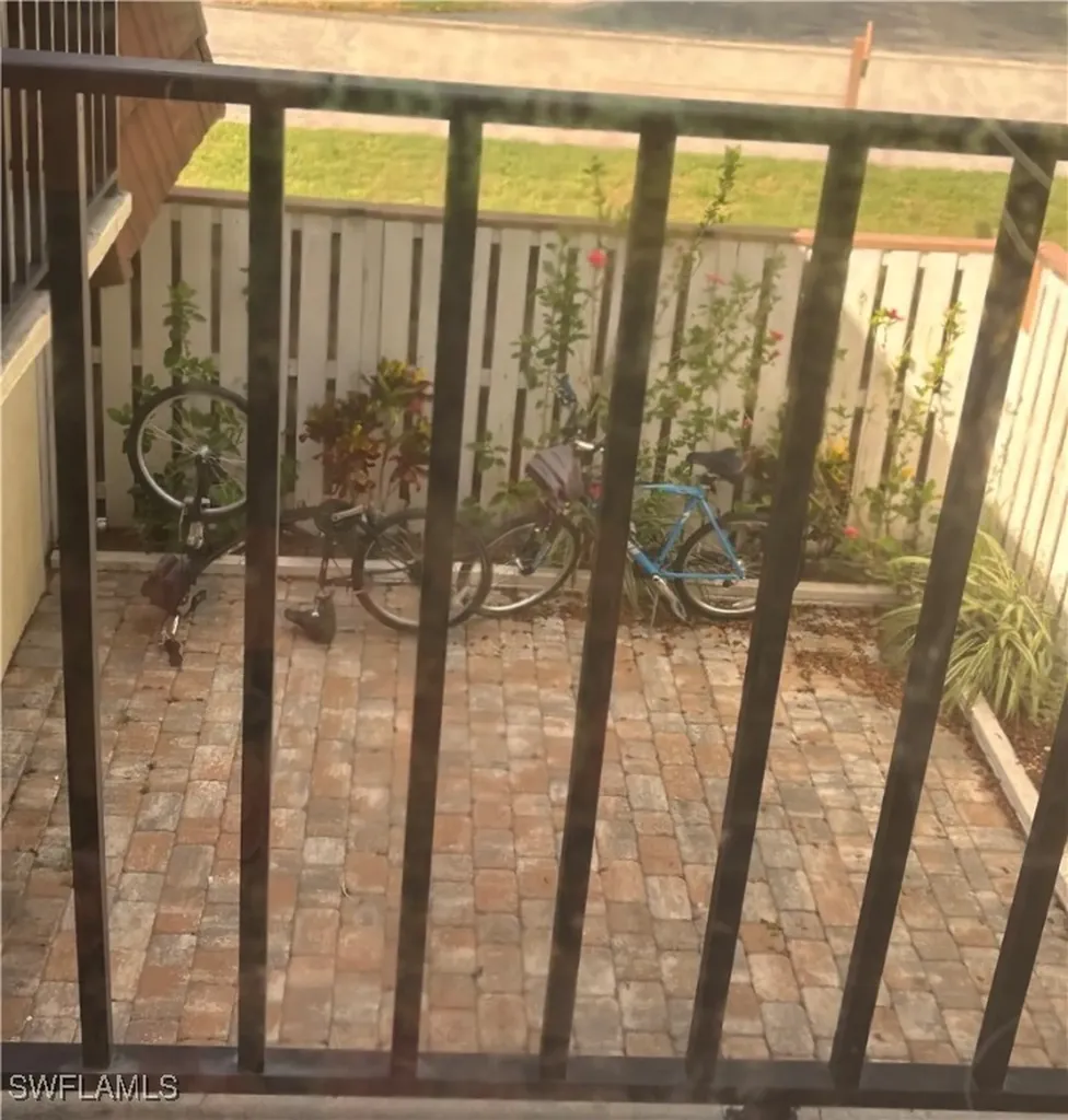 5245 Cedarbend Drive Fort Myers FL 33919