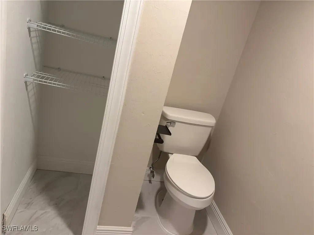 5245 Cedarbend Drive Fort Myers FL 33919
