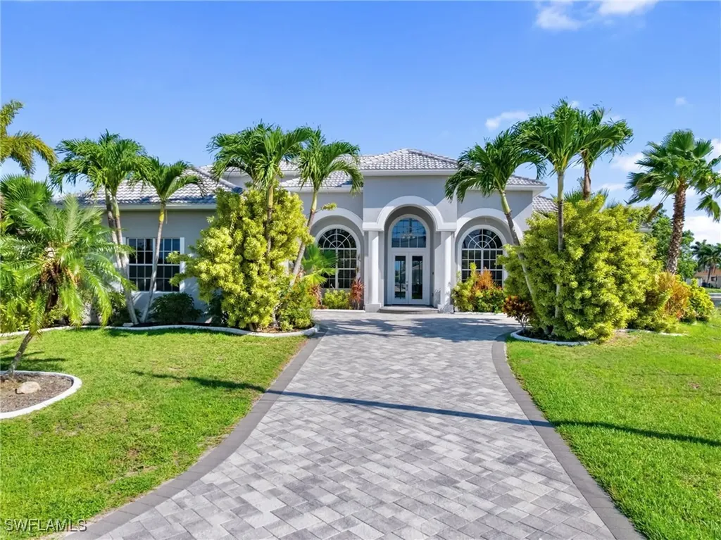 2705 SW 30th Terrace Cape Coral FL 33914