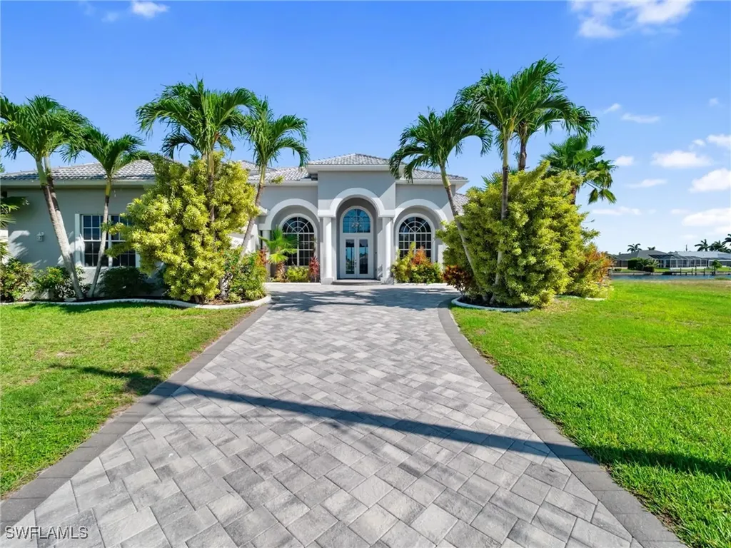 2705 SW 30th Terrace Cape Coral FL 33914