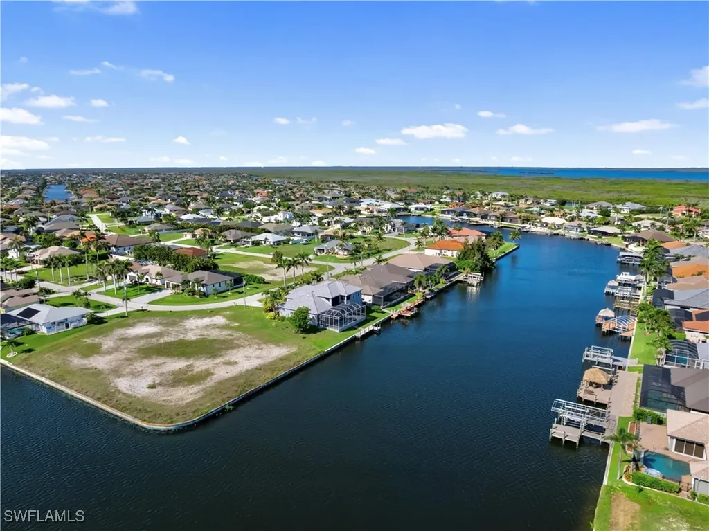 2705 SW 30th Terrace Cape Coral FL 33914