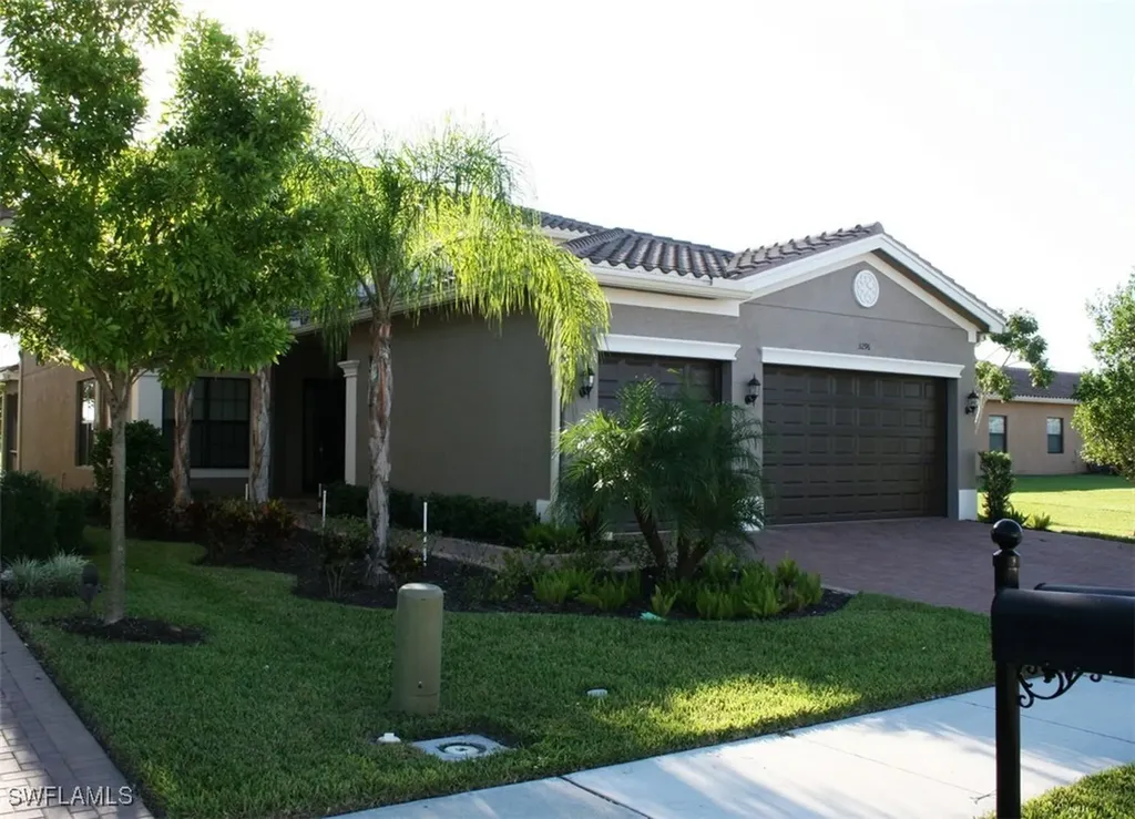 3296 Pacific Drive Naples FL 34119