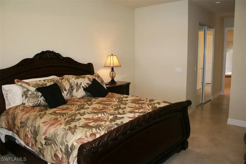 3296 Pacific Drive Naples FL 34119
