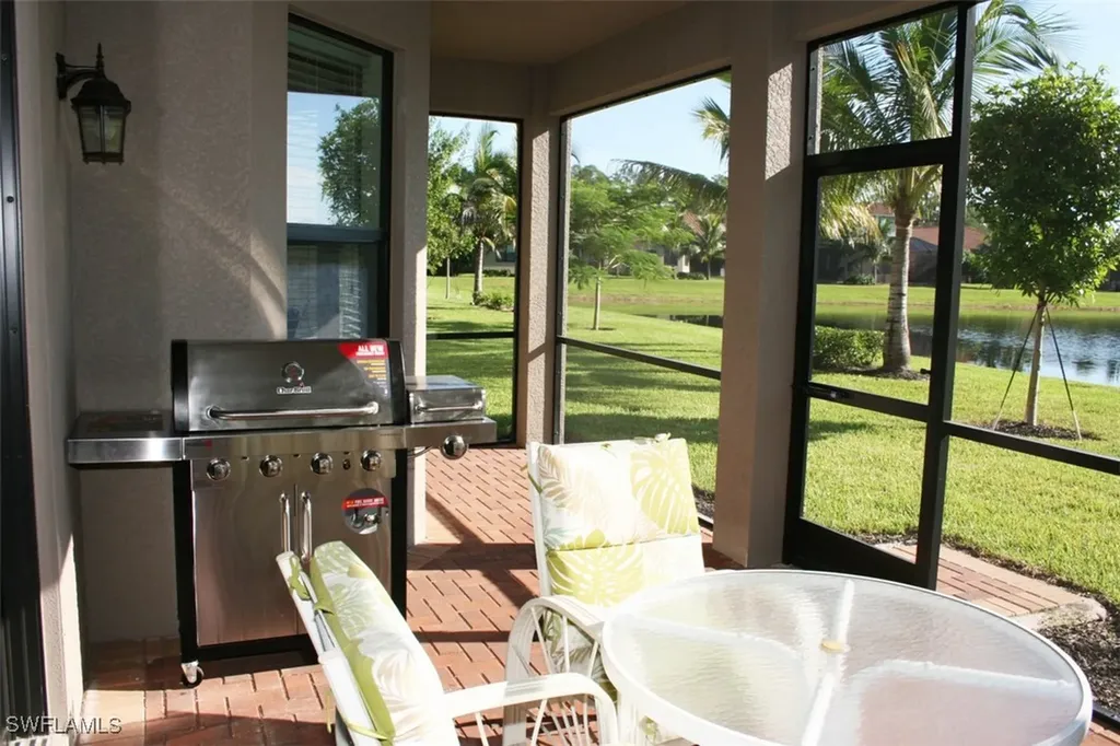 3296 Pacific Drive Naples FL 34119