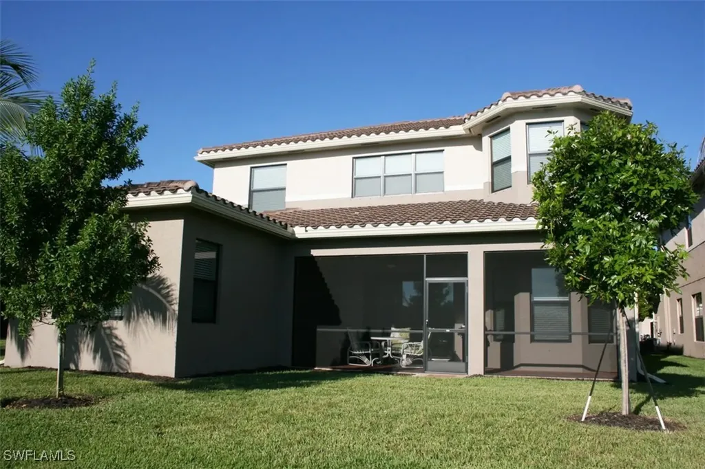 3296 Pacific Drive Naples FL 34119