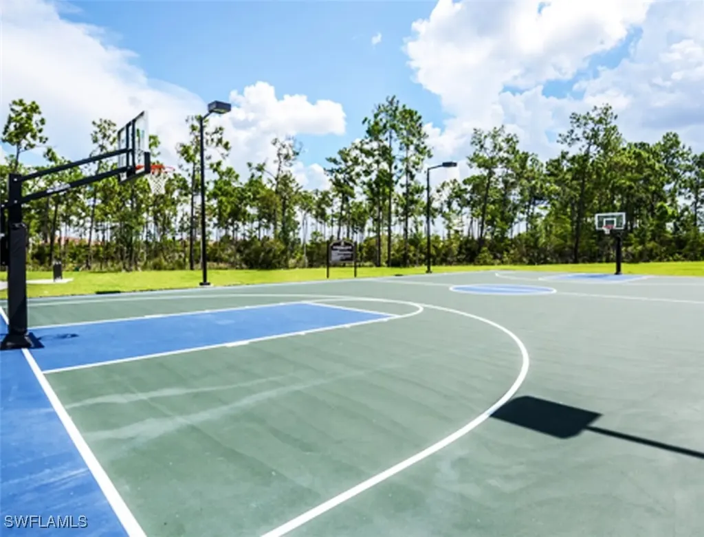 3296 Pacific Drive Naples FL 34119