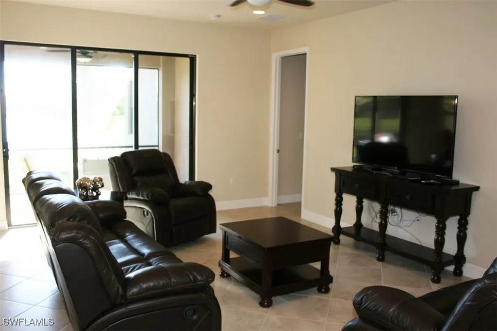 3296 Pacific Drive Naples FL 34119