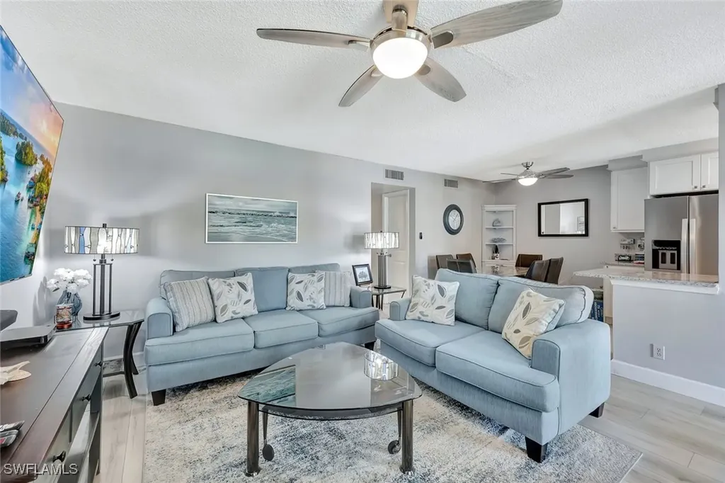 766 Central Avenue Naples FL 34102