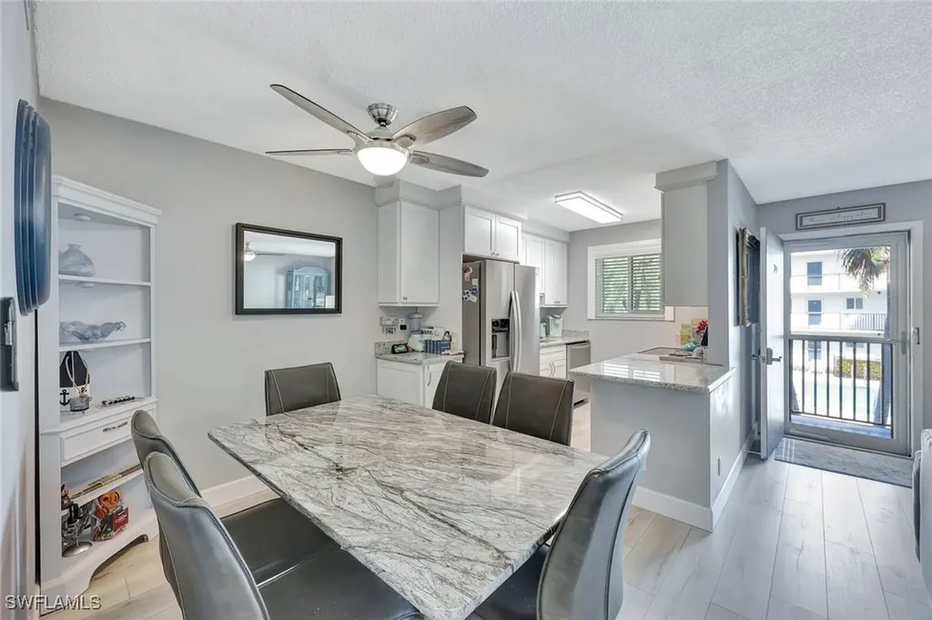766 Central Avenue Naples FL 34102
