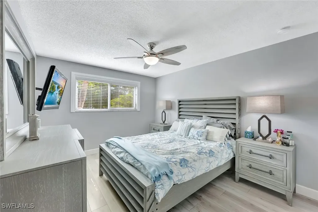 766 Central Avenue Naples FL 34102