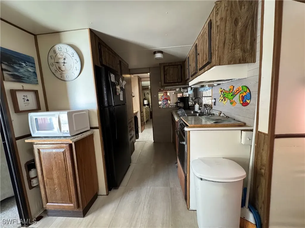 1003 Pine Drive Naples FL 34114